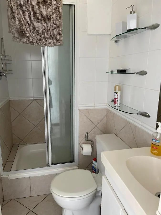 Ocean View B1001 Apartment Bloubergstrand