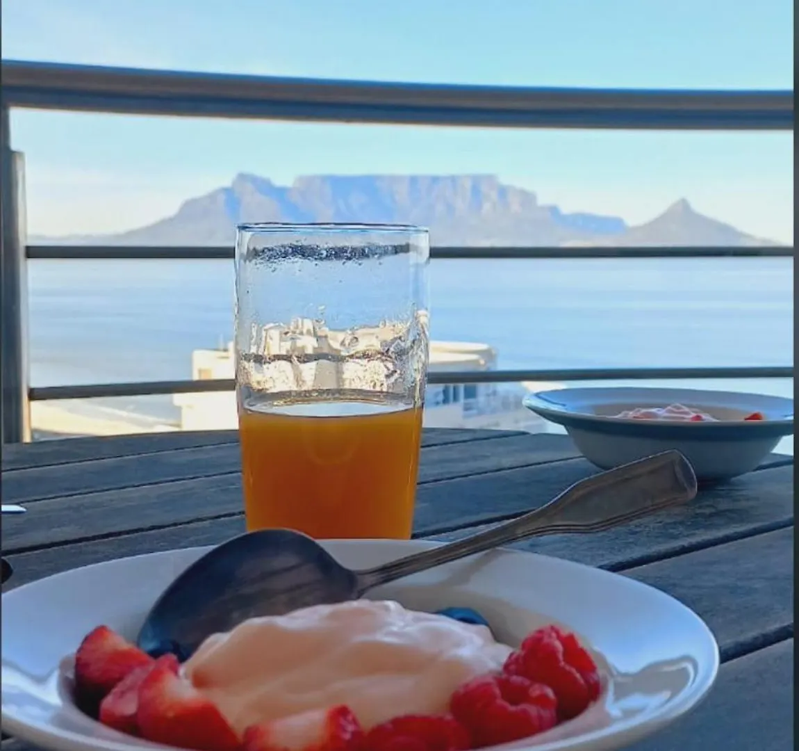 Ocean View B1001 Apartment Bloubergstrand South Africa