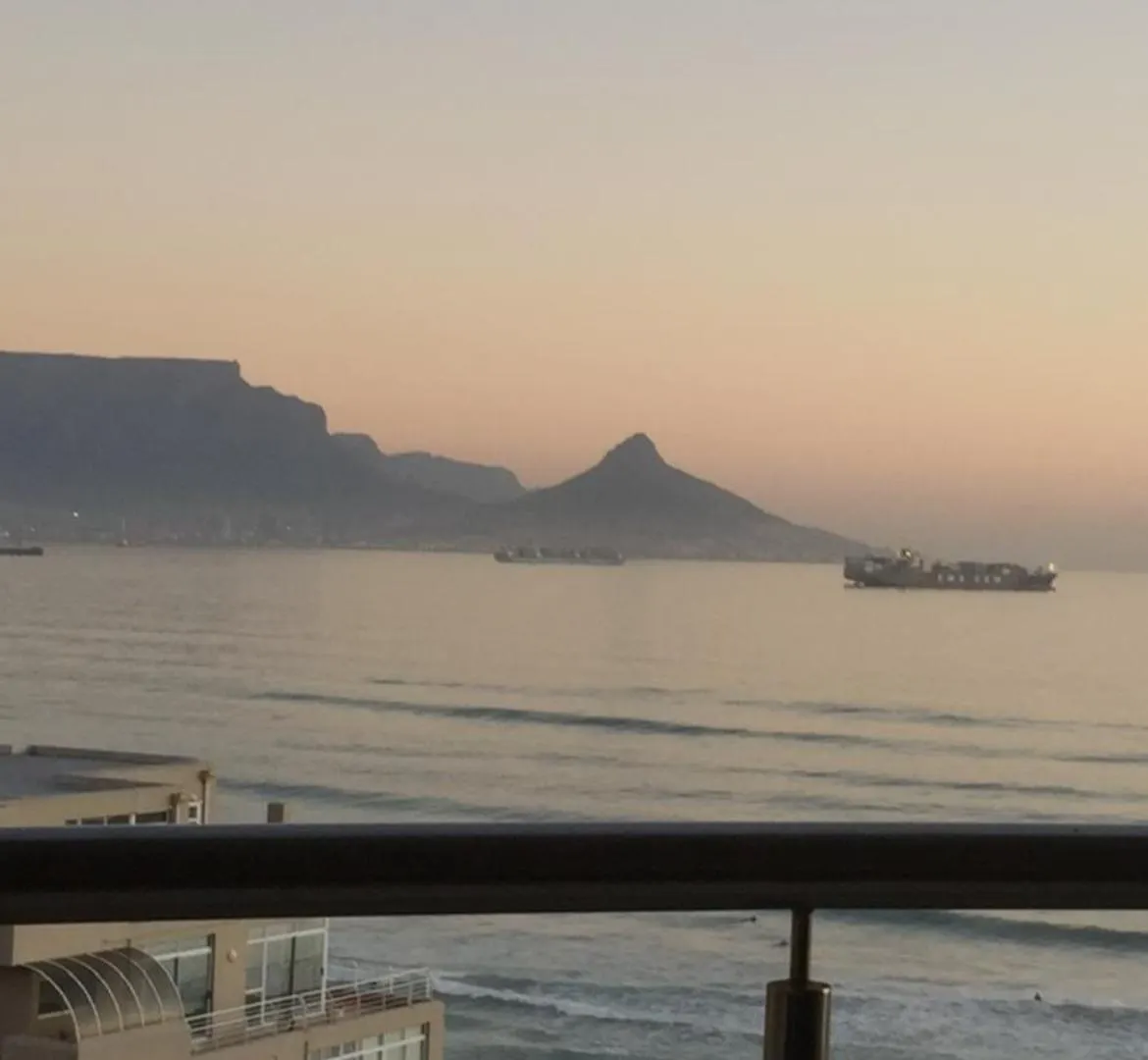 Ocean View B1001 Apartment Bloubergstrand